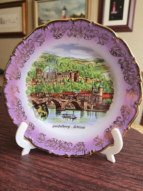 Decorative Heidelberg Schloss Souvenir Plate - Pink and Gold